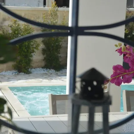 Con Piscina Vicino Vakantiehuis *